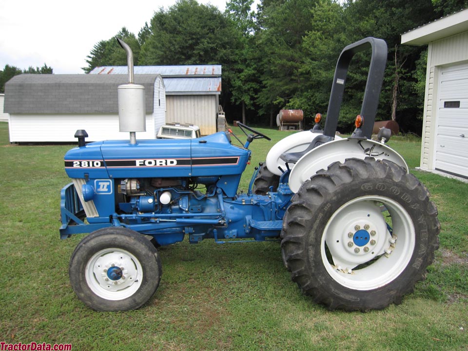 Ford 2810