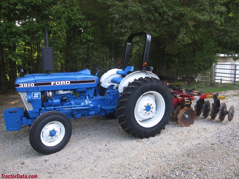 Ford 3910 farm tractor #2