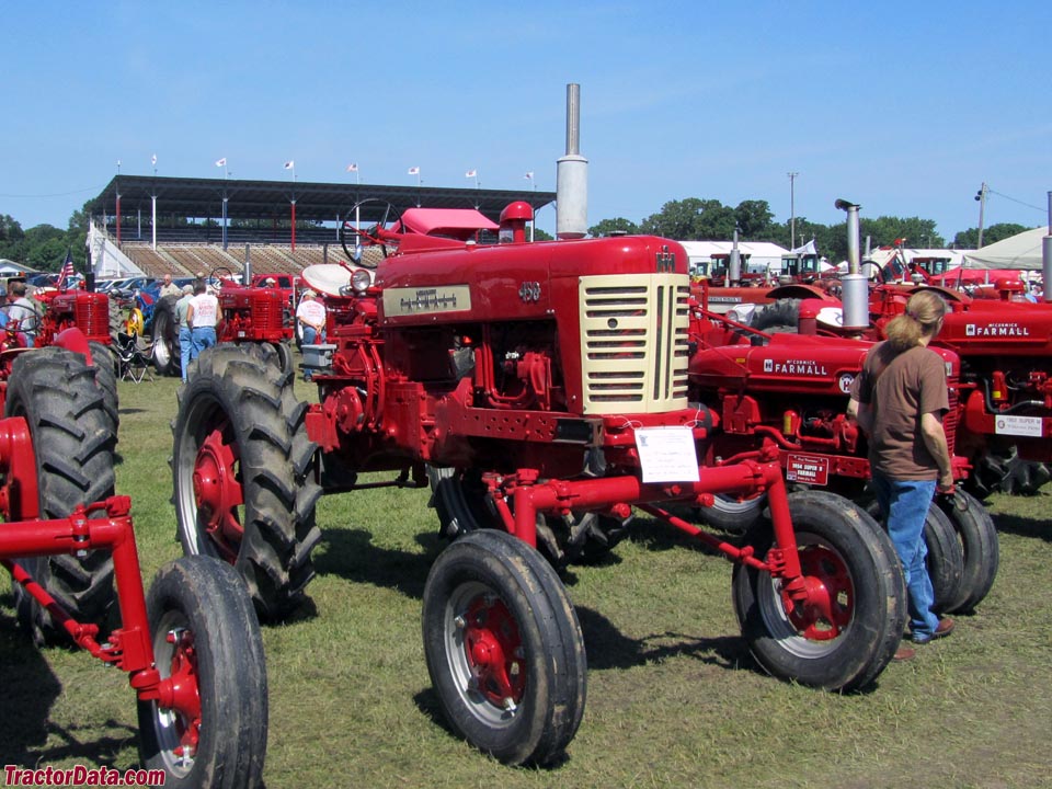 Farmall 450 Hi-Clear.