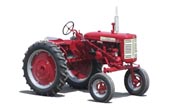 Farmall 130 Hi-Clear tractor photo