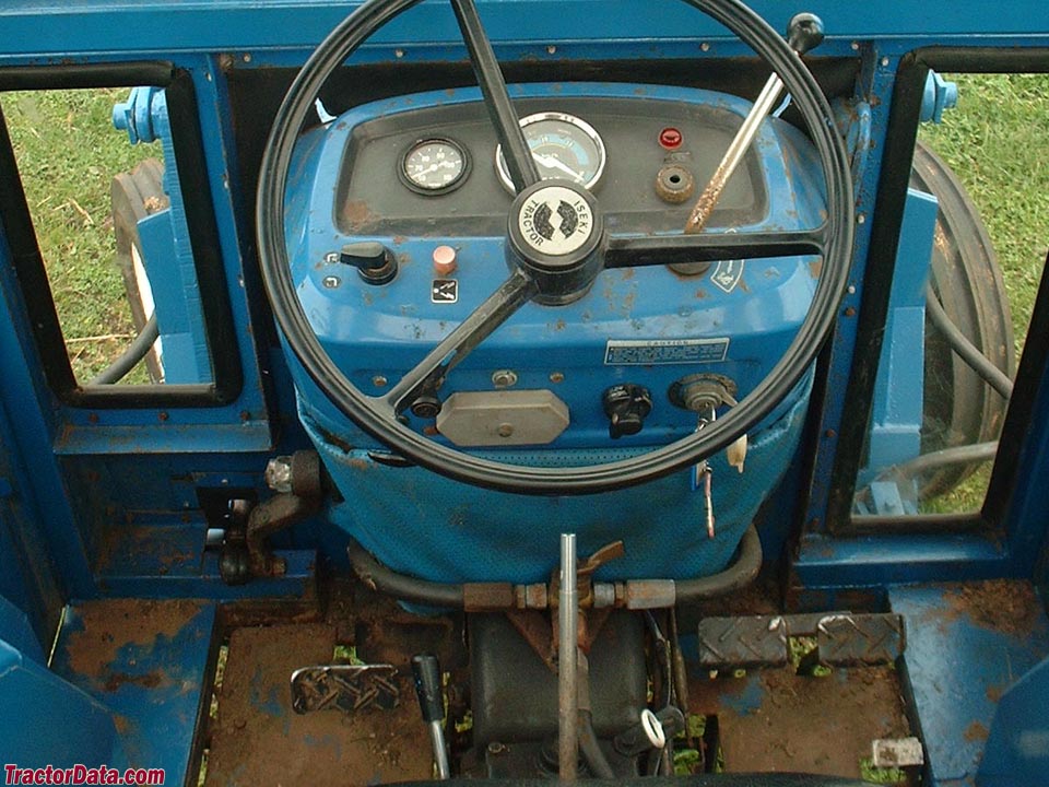 Iseki TS2810 operator cabin.