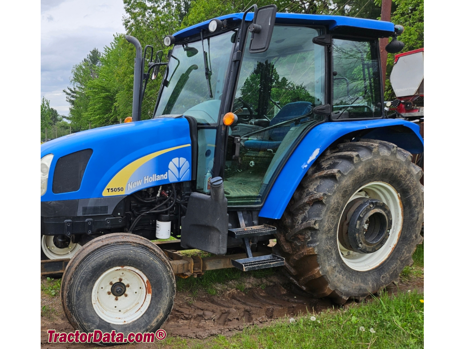 New Holland T5050 utility tractor.