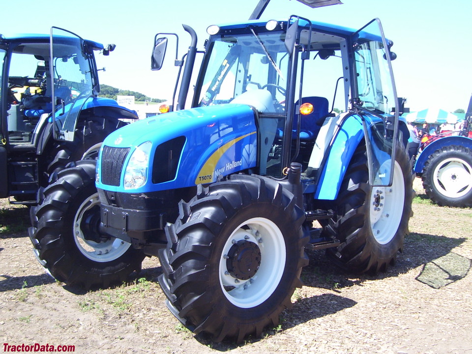 New Holland T5070