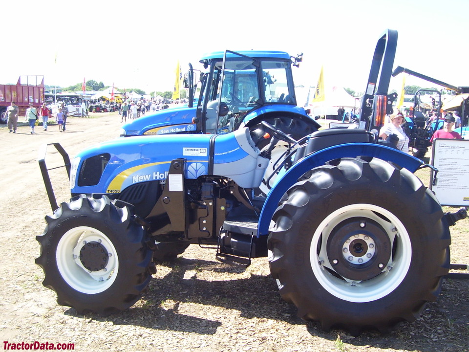 New Holland T4050