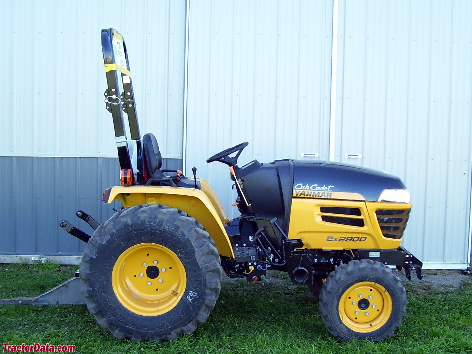 Cub Cadet Yanmar Ex2900, right side