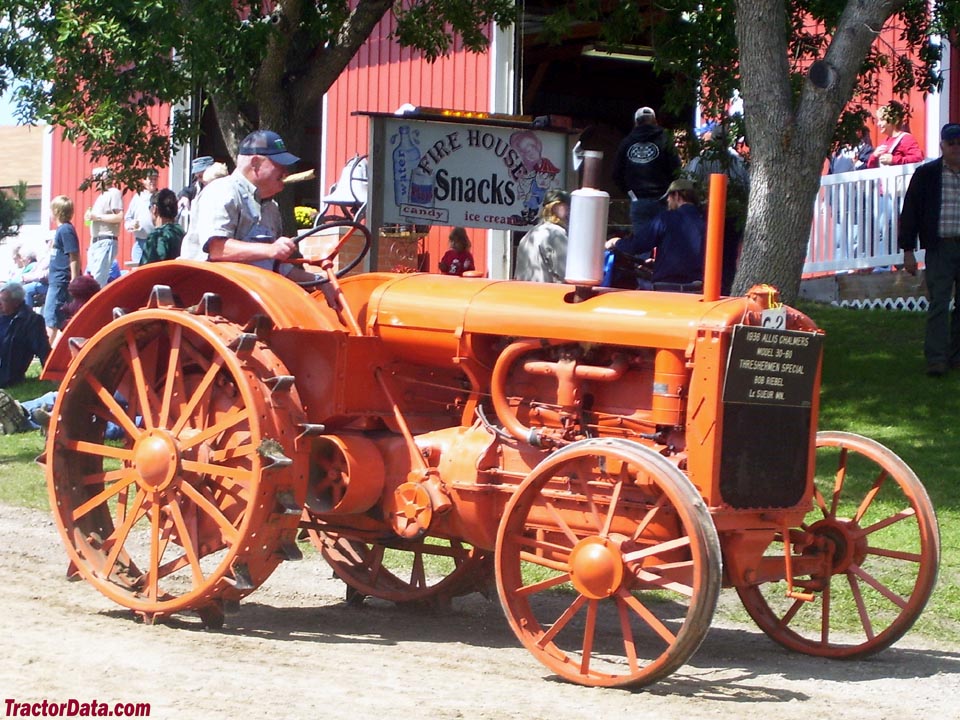 Allis-Chalmers E 30-60, right side.