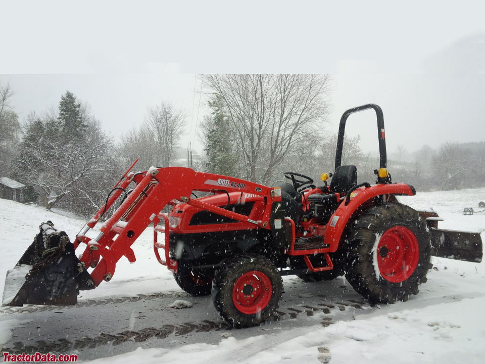 Kioti DK40SE with KL401 front-end loader.