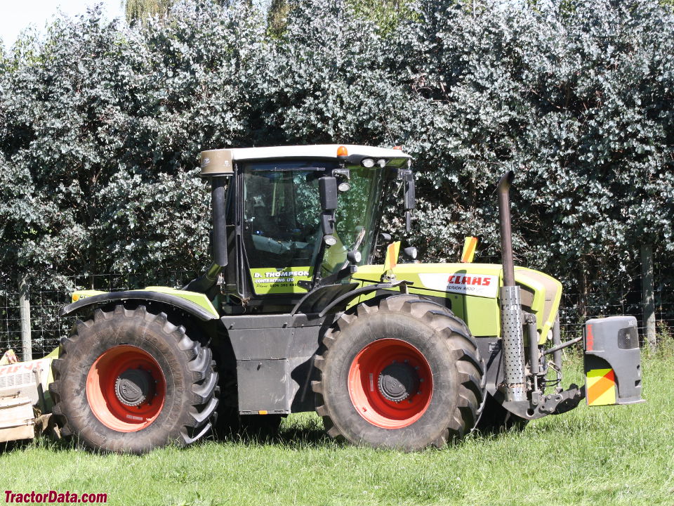 Claas Xerion 3300