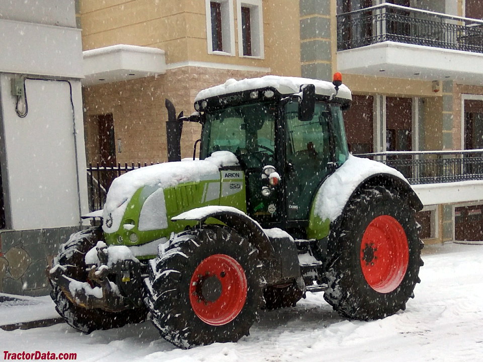 Claas Arion 620