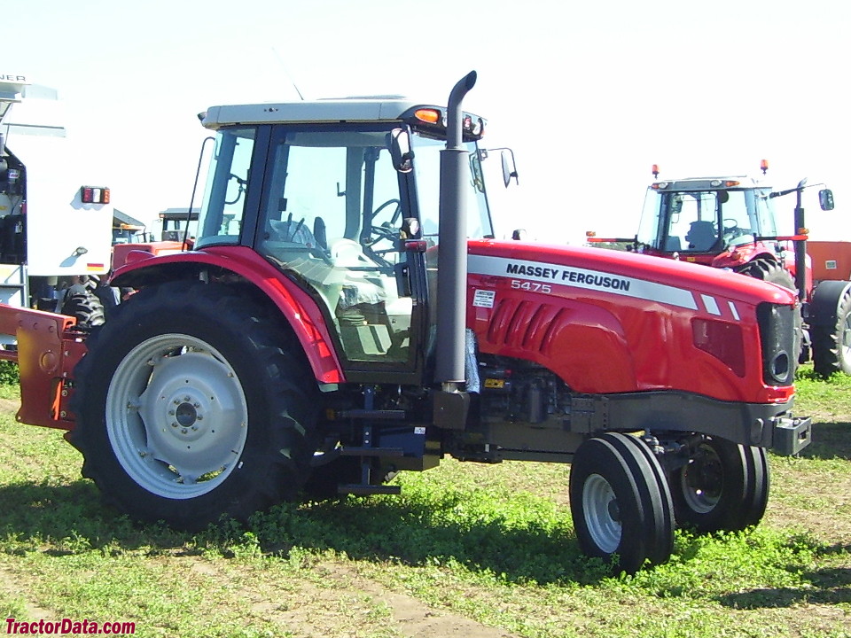 Massey Ferguson 5475