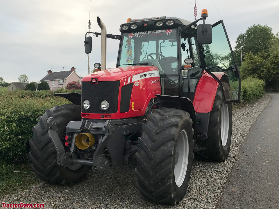 Massey Ferguson 5480, left side.