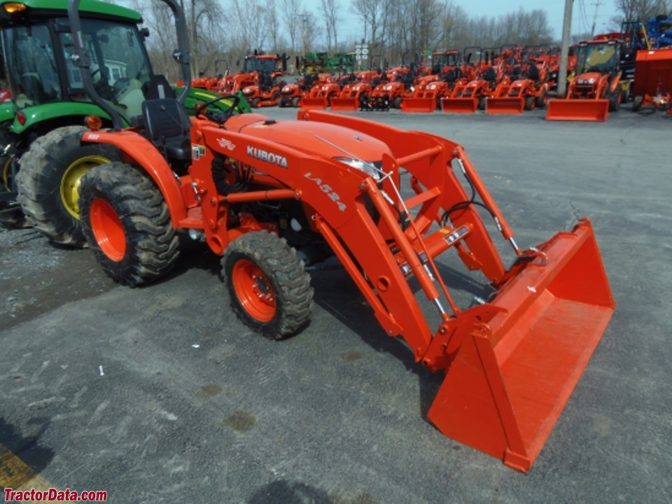 Kubota L3800