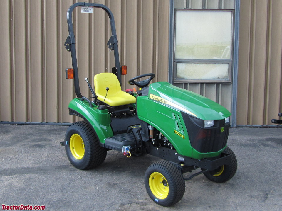 John Deere 1023E