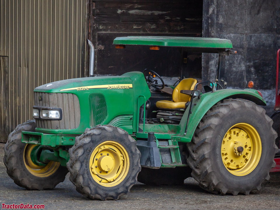 John Deere 6320L