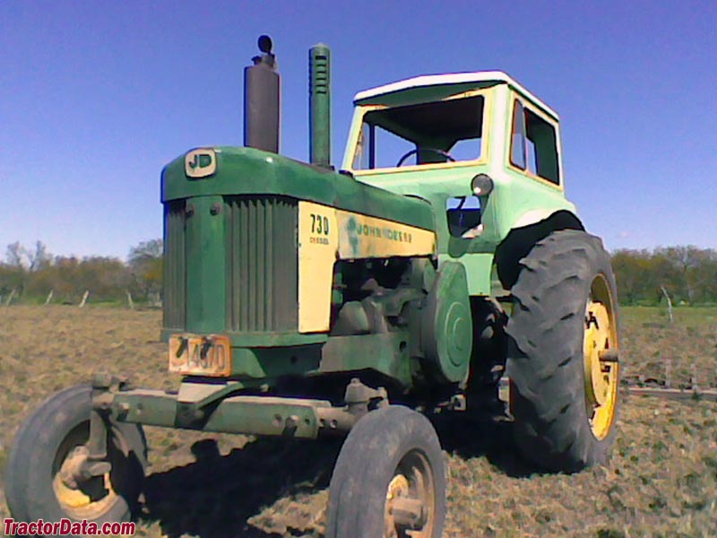 John Deere 730