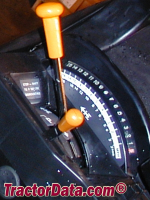 John Deere 4050 Hi-Crop transmission controls