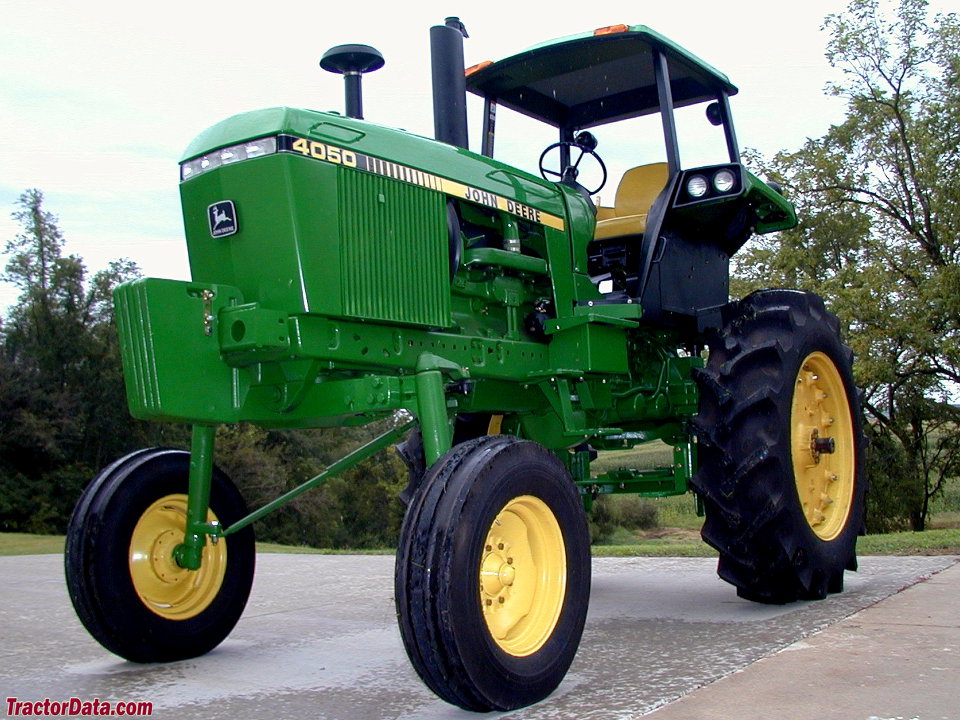 John Deere 4050 Hi-Crop.