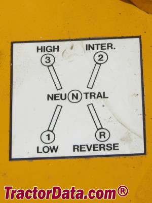 Cletrac AG-6 transmission controls