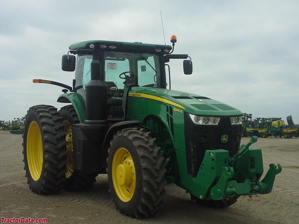 John Deere 8245R