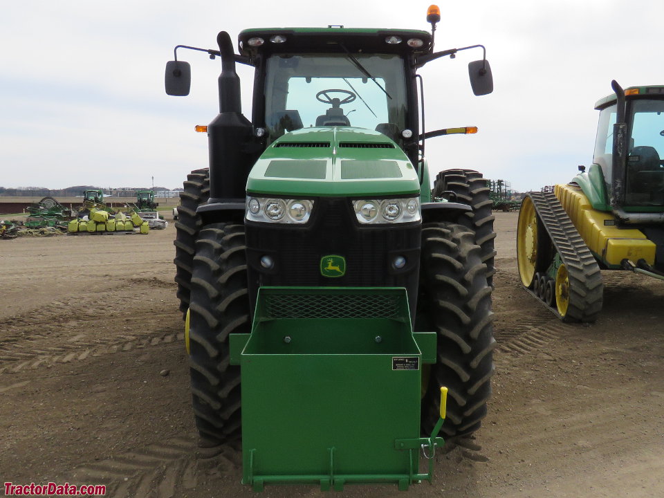 John Deere 8270R