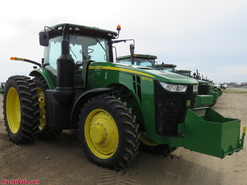 John Deere 8270R