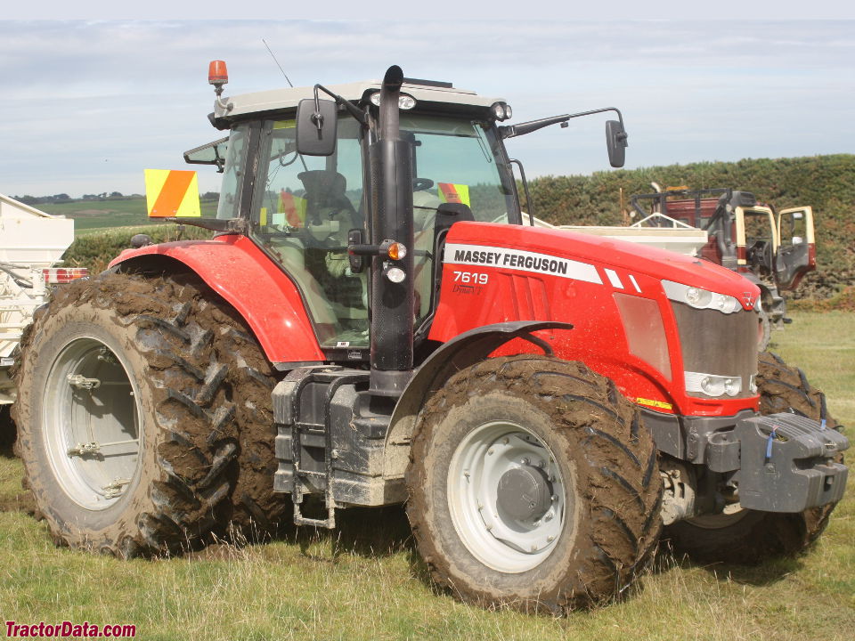 Massey Ferguson 7619