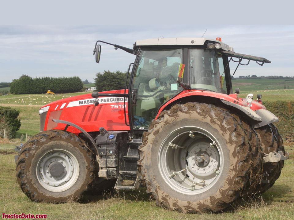 Massey Ferguson 7619