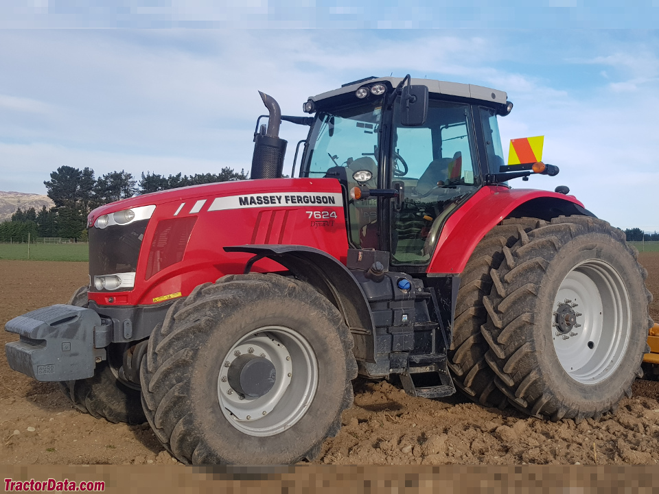 Massey Ferguson 7624, left side.