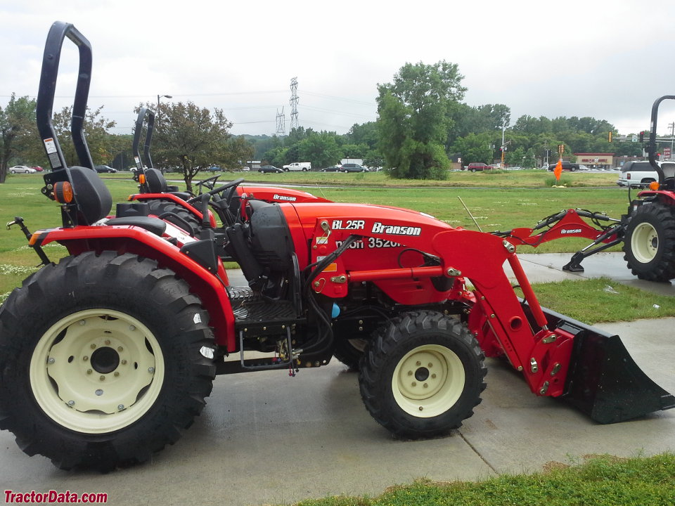 Branson 3520R with BL25R front-end loader.