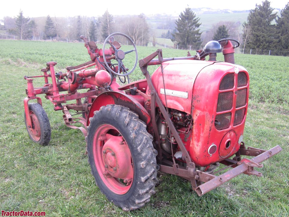 David Brown 2D with cultivators.