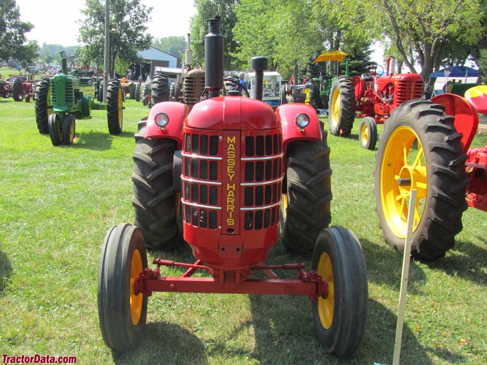 Massey-Harris 101S Super