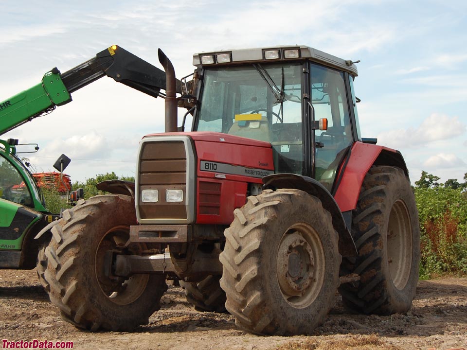 Massey Ferguson 8110