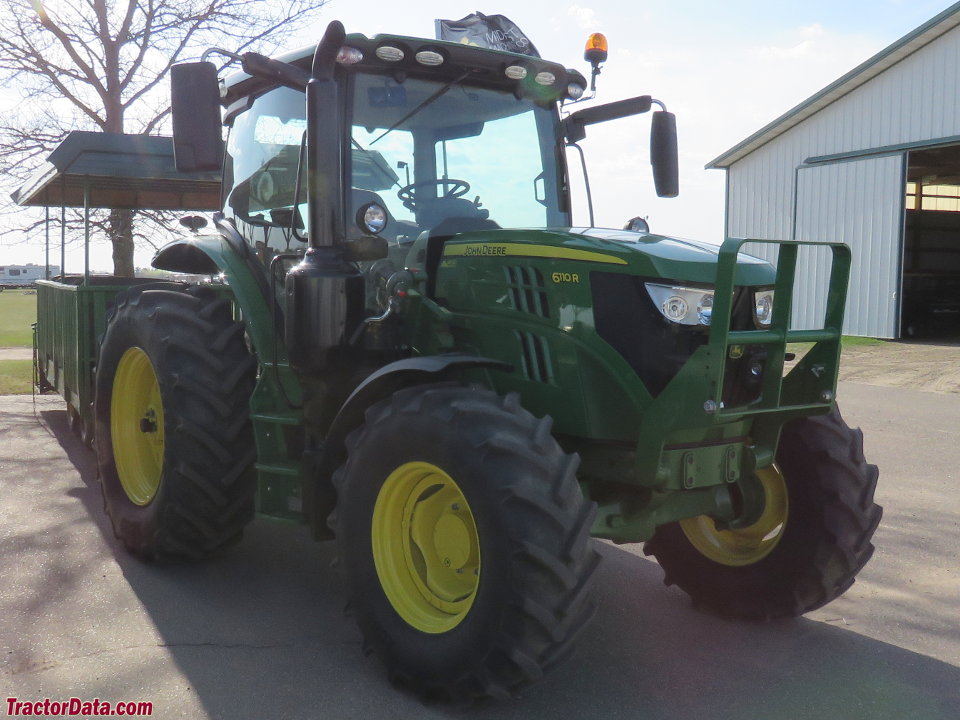 John Deere 6110R