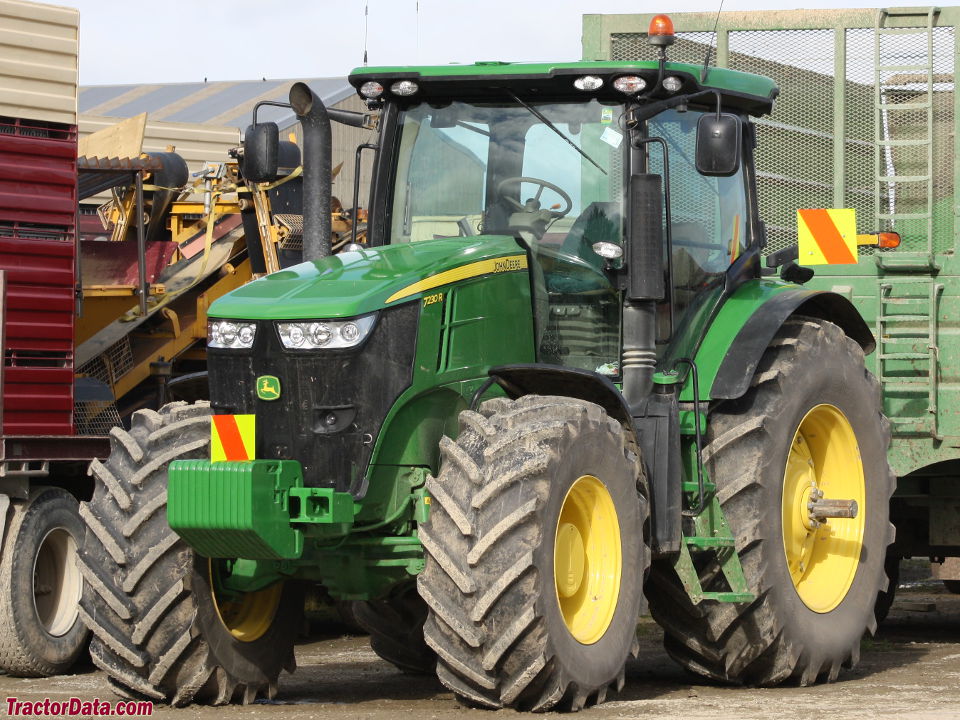 John Deere 7230R