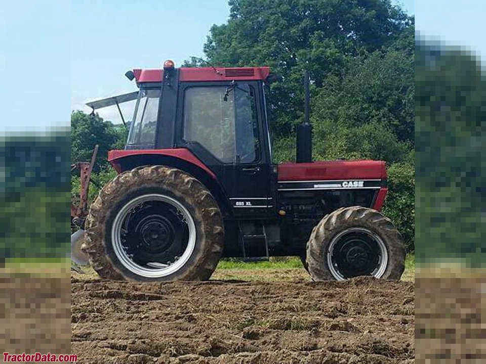 CaseIH 885XL