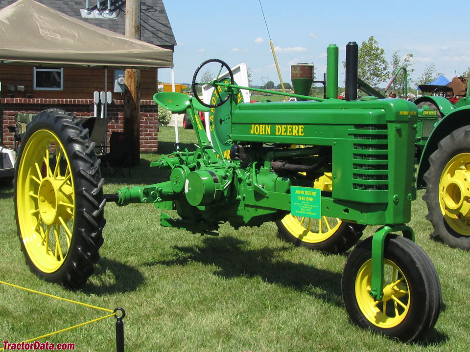 1940 John Deere model BNH.