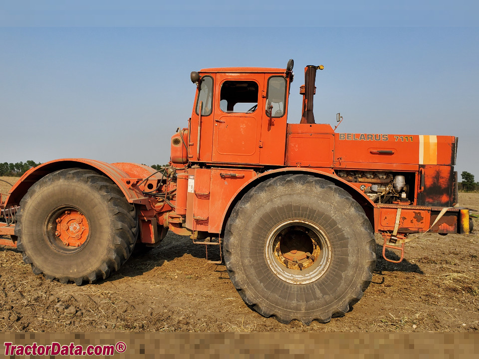 TractorData.com Belarus 7111 tractor photos information