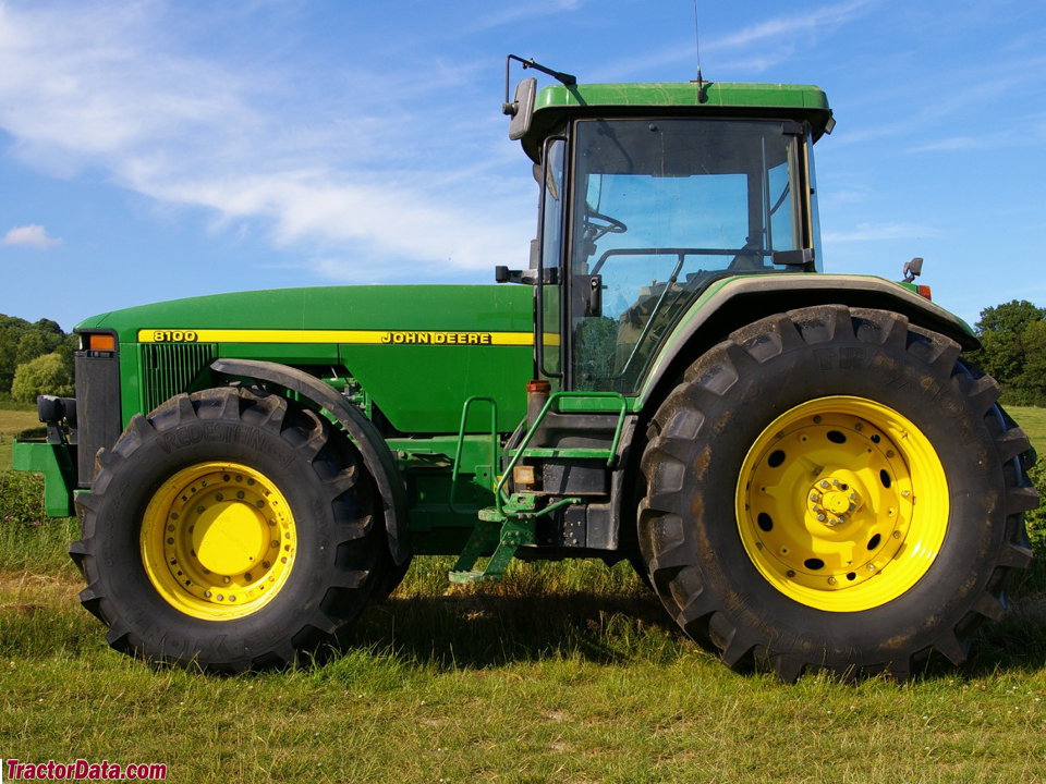 John Deere 8100