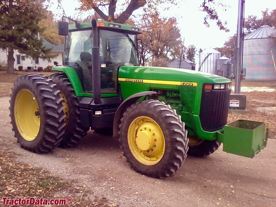 John Deere 8300