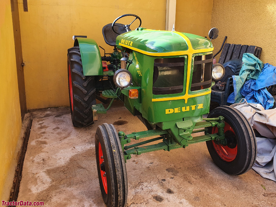 Deutz F2L 514, front view.