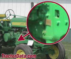 John Deere 620 Standard serial number location