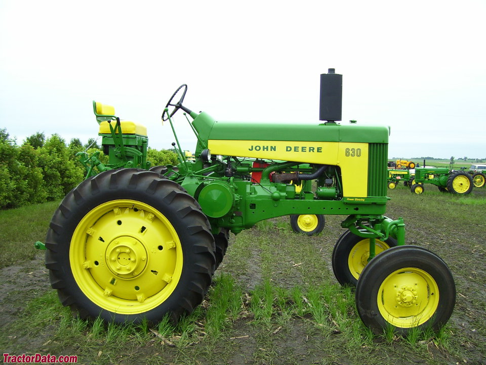 John Deere 630 Hi-Crop