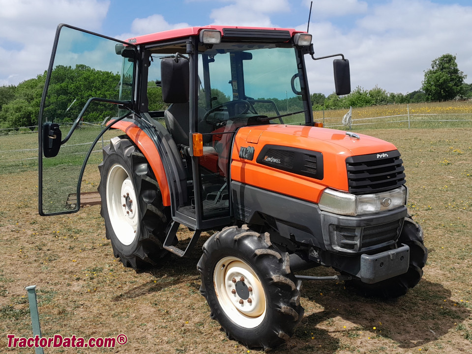 Kubota KL30, front-right view.