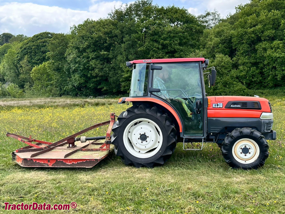 Kubota KL30, right side.