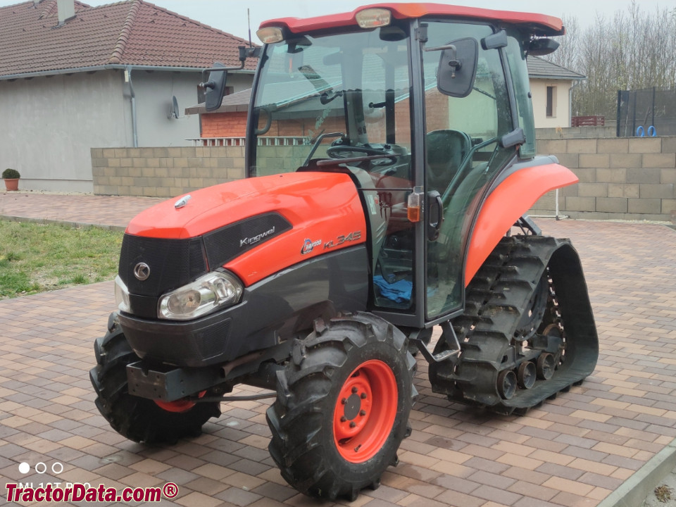 Kubota KL345 crawler.