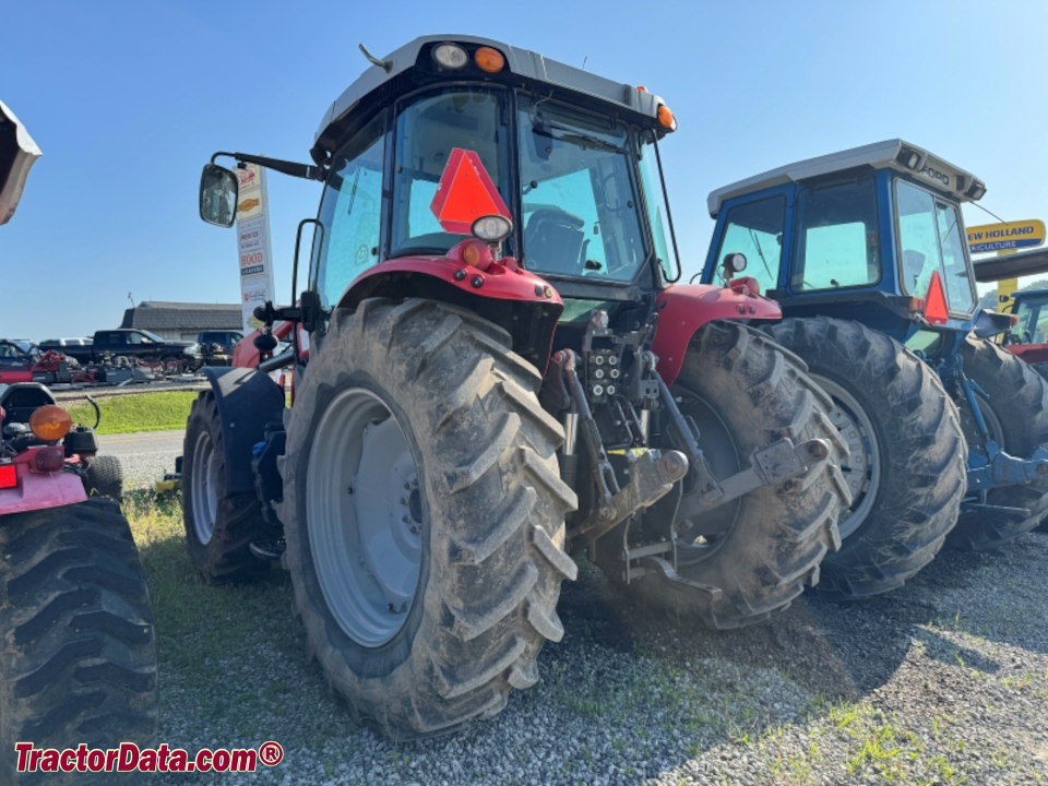 2017 Massey Ferguson 5712SL utility tractor with 941 front-end loader.