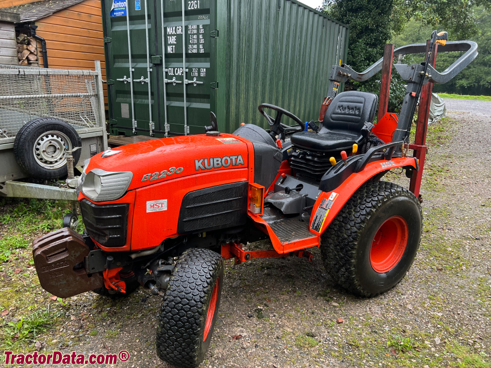 Kubota B2230