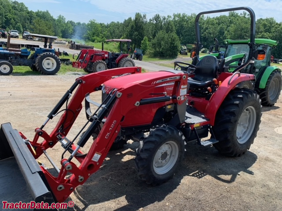 Massey Ferguson 1740M