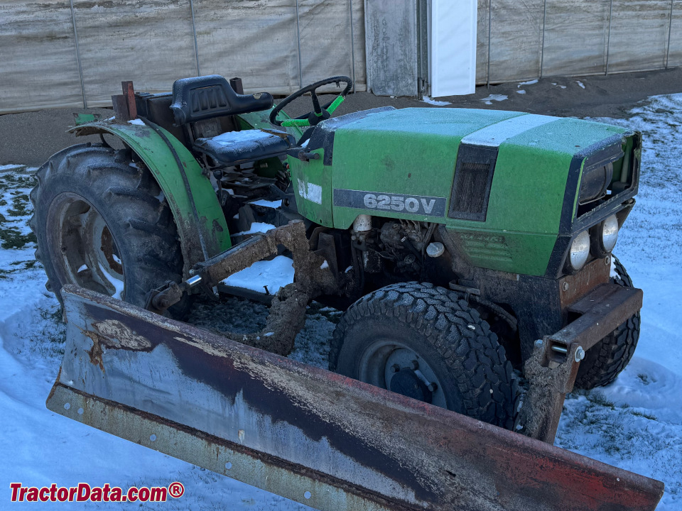 Deutz-Allis 6250V narrow tractor.
