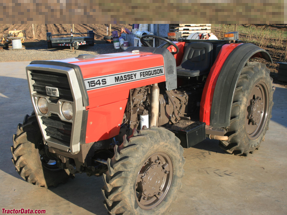 Massey Ferguson 154S